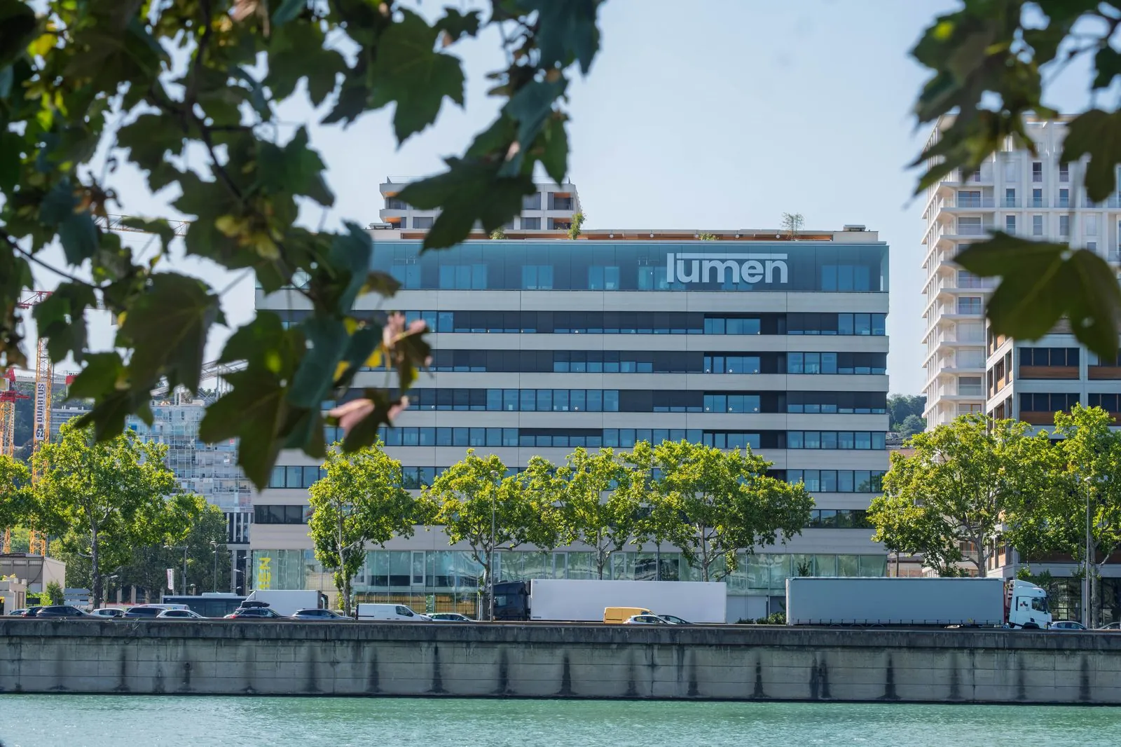Le bâtiment Lumen — bureaux à louer à Lyon Confluence