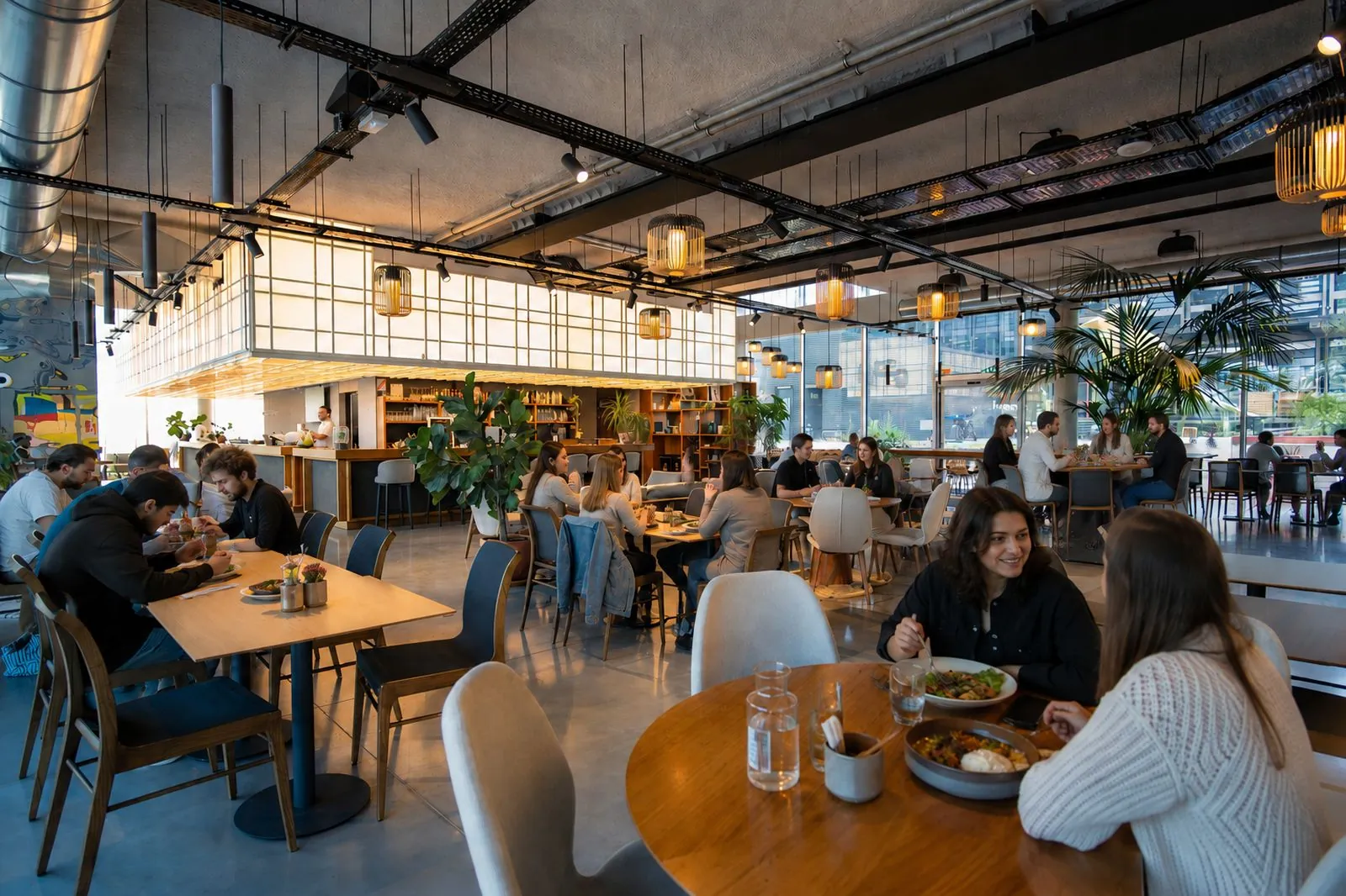 La salle du Bistrot Lumen, Lyon Confluence